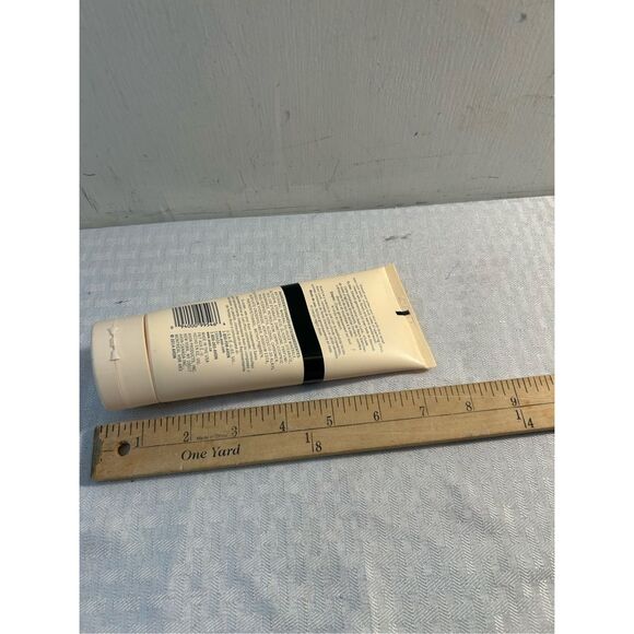 Avon Luck Body Lotion 6.7 For Her - Picture 4 of 4